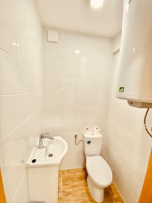 Lemon Premium Apartment Szeged Ngoại thất bức ảnh