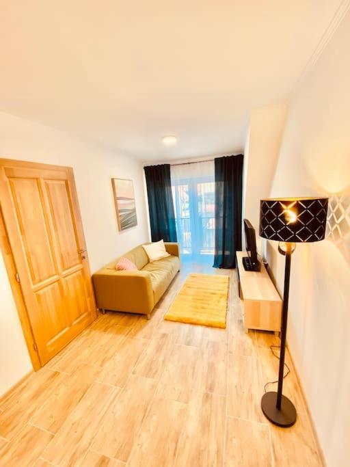 Lemon Premium Apartment Szeged Ngoại thất bức ảnh